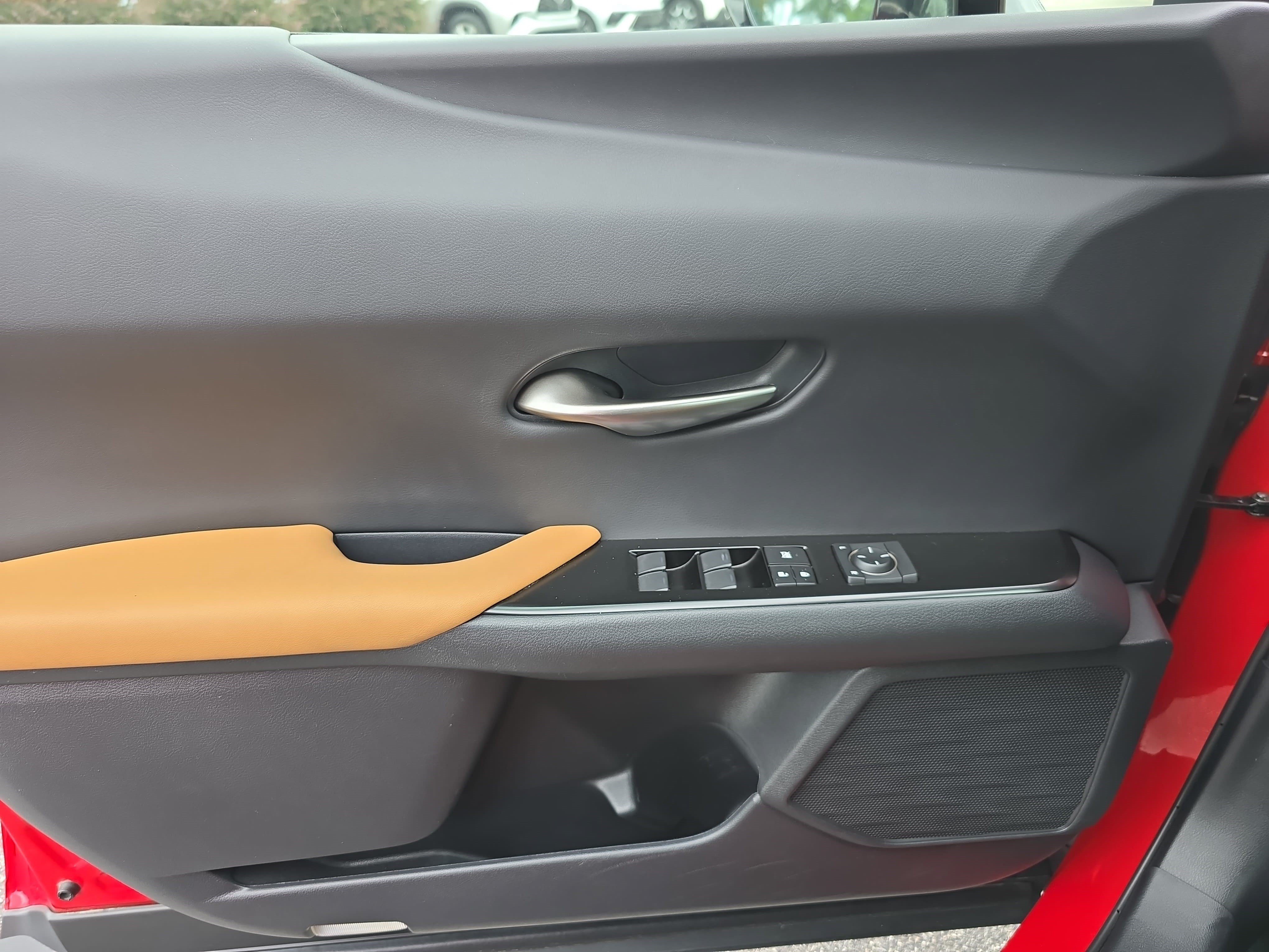 Used 2023 Lexus UX 250h FWD w/ Accessory Package (Z2) image 25