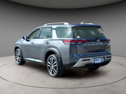 Used 2025 Nissan Pathfinder Platinum