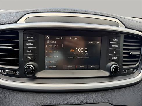 Used 2020 Kia Sorento FWD V6 image 47