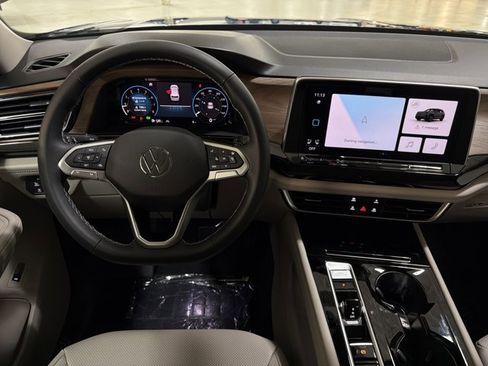 New 2026 Volkswagen Atlas SE image 28