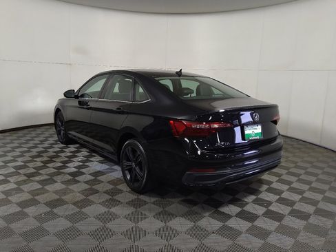 Used 2022 Volkswagen Jetta SE FWD image 5