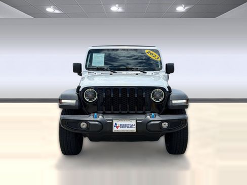 Used 2023 Jeep Wrangler Unlimited w/ Sun & Screen Package AWD/4WD image 6