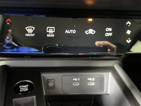 New 2026 Nissan Kicks SR image 16