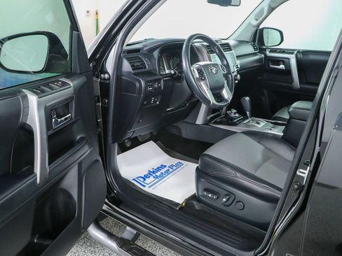 Used 2023 Toyota 4Runner SR5 Premium w/ Moonroof Package AWD/4WD image 3