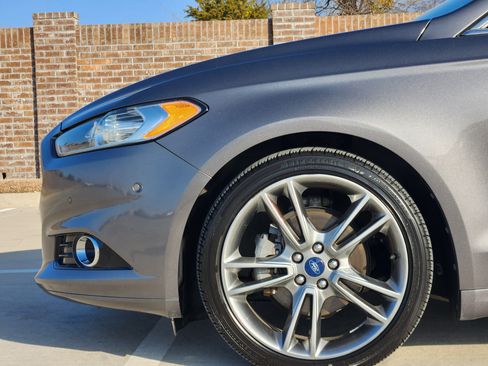 Used 2013 Ford Fusion Titanium w/ Titanium Driver Assist Pkg image 10