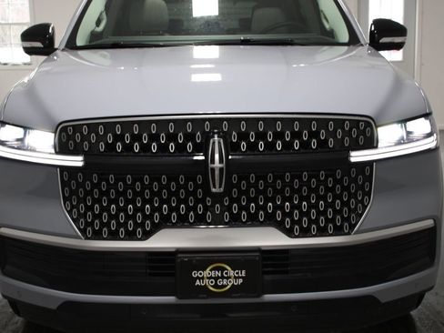 New 2026 Lincoln Navigator Reserve image 59