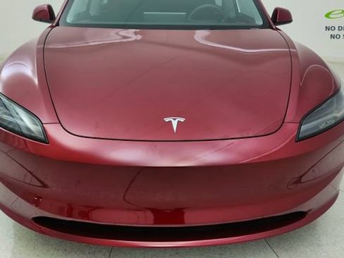 Used 2025 Tesla Model 3 Long Range RWD image 9