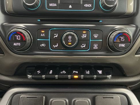 Used 2019 Chevrolet Silverado 3500 High Country w/ Duramax Plus Package image 38