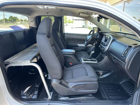 Used 2022 Chevrolet Colorado LT w/ Fleet Safety Package image 11