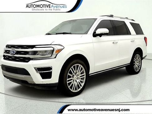 Used 2022 Ford Expedition Limited AWD/4WD image 1