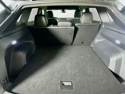 Used 2025 Volkswagen Atlas Cross Sport SE image 26