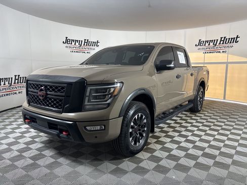 Used 2023 Nissan Titan PRO-4X w/ Pro-4x Convenience Package AWD/4WD image 1