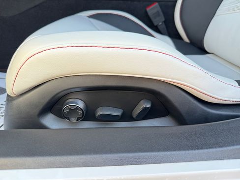 Used 2023 Chevrolet Corvette Stingray Premium Cpe w/ Z51 Performance Package image 13