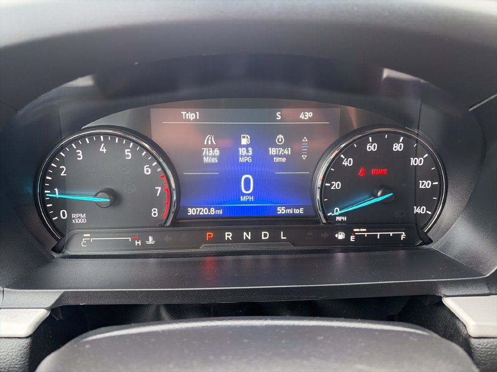 Used 2023 Ford Explorer XLT AWD/4WD image 16