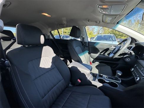 Used 2022 Kia Sportage LX image 34