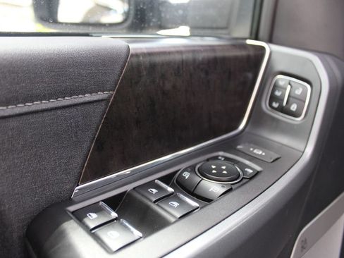 Used 2023 Ford F350 Lariat w/ Tremor Off-Road Package AWD/4WD image 22