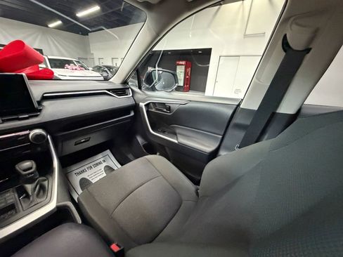Used 2025 Toyota RAV4 LE image 27