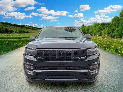 Certified 2023 Jeep Grand Wagoneer Series II AWD/4WD image 8