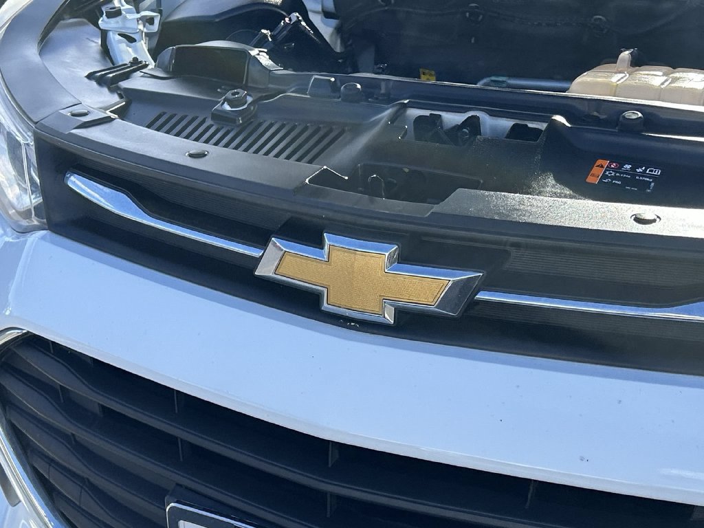 Certified 2020 Chevrolet Trax LS w/ Tint and Cruise Package FWD image 35
