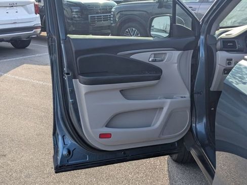 Used 2018 Honda Pilot EX image 25
