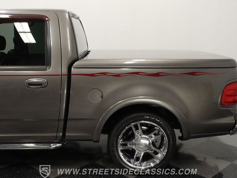 Used 2002 Ford F150 Harley-Davidson RWD image 24