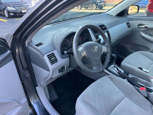 Used 2010 Toyota Corolla LE image 15