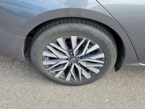 Used 2024 Nissan Altima 2.5 SV image 38