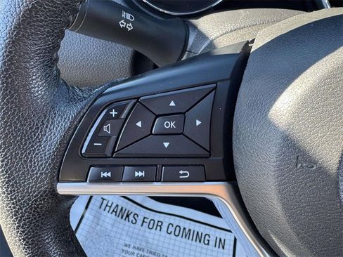 Used 2020 Nissan Rogue SV image 18