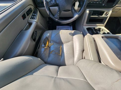 Used 2005 Chevrolet Avalanche Z71 w/ Sun And Sound Package image 30