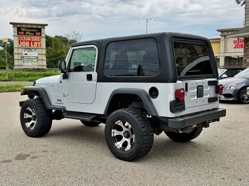 Used 2004 Jeep Wrangler 4WD image 10