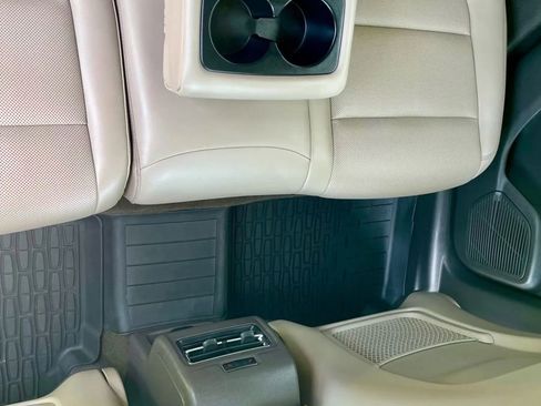 Used 2022 Lincoln Corsair AWD w/ Equipment Group 101A image 23