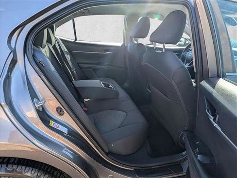 Used 2019 Toyota Camry LE FWD image 16