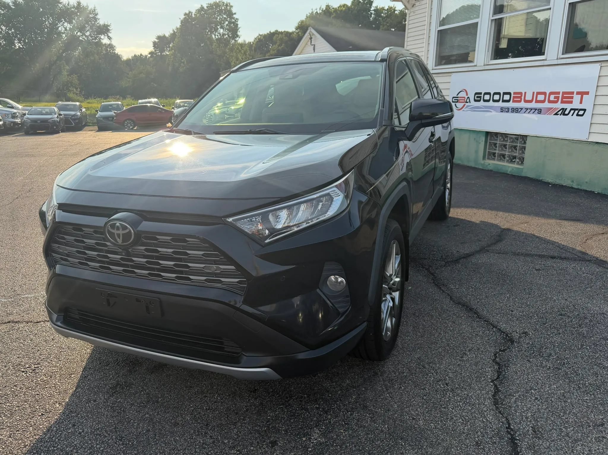 Used 2019 Toyota RAV4 Limited AWD/4WD image 1