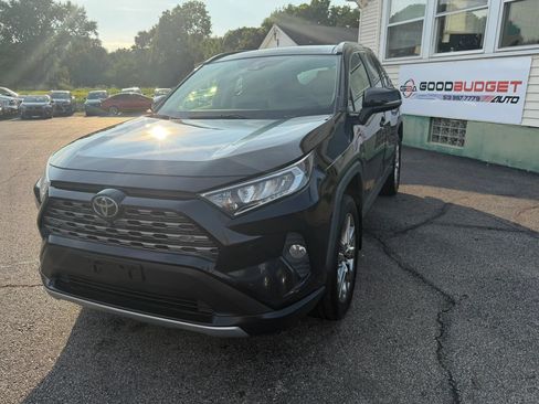 Used 2019 Toyota RAV4 Limited AWD/4WD image 1