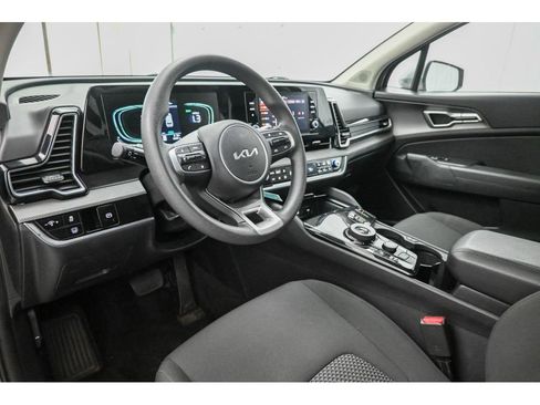 Used 2023 Kia Sportage LX image 29