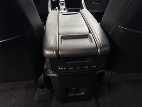 Used 2024 Toyota Grand Highlander AWD image 74