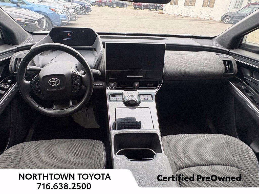 Used 2023 Toyota bZ4X AWD image 30