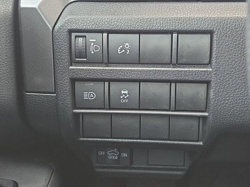 Used 2025 Toyota Tacoma TRD Off-Road image 25