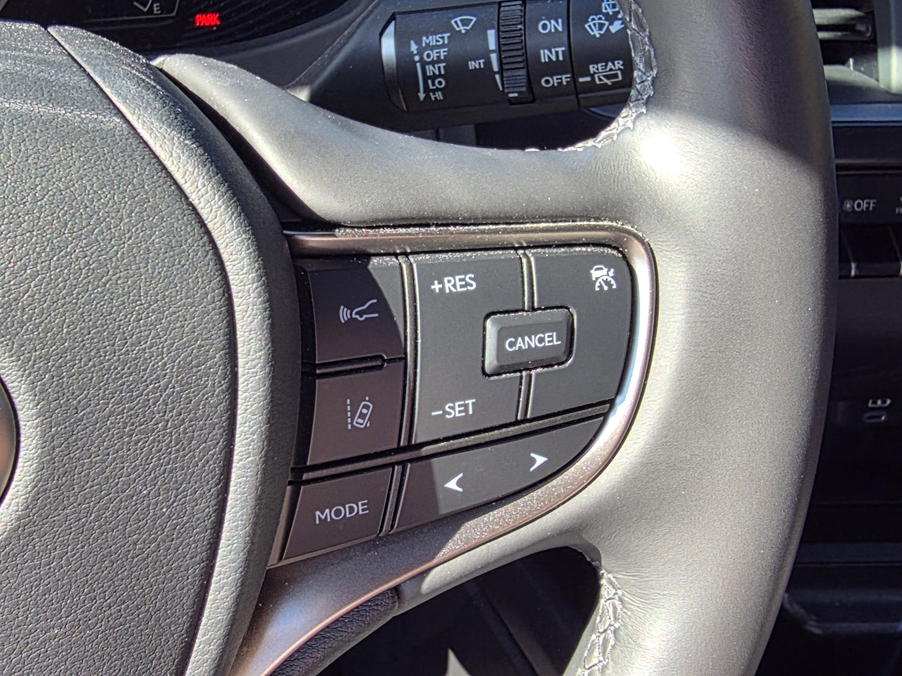 Used 2024 Lexus UX 250h FWD image 17