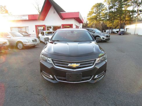Used 2014 Chevrolet Impala LT image 2
