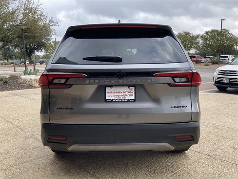 New 2026 Toyota Grand Highlander Limited image 6
