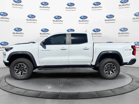 Used 2023 Chevrolet Colorado ZR2 w/ LPO, Tailgate Decal Package AWD/4WD image 3