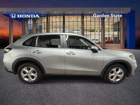 Certified 2024 Honda HR-V LX image 5