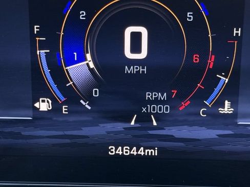 Certified 2026 Chevrolet Traverse LT FWD image 16