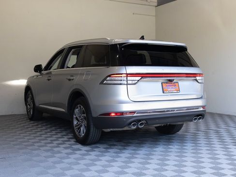 Used 2023 Lincoln Aviator AWD image 14