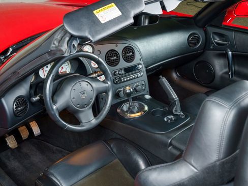 Used 2004 Dodge Viper SRT-10 RWD image 6