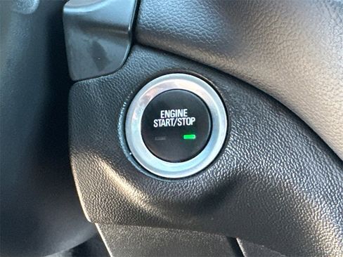 Used 2024 Chevrolet Equinox LT image 30