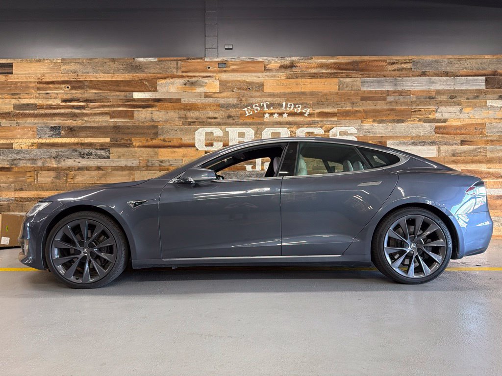 Used 2020 Tesla Model S Long Range Plus AWD/4WD image 10