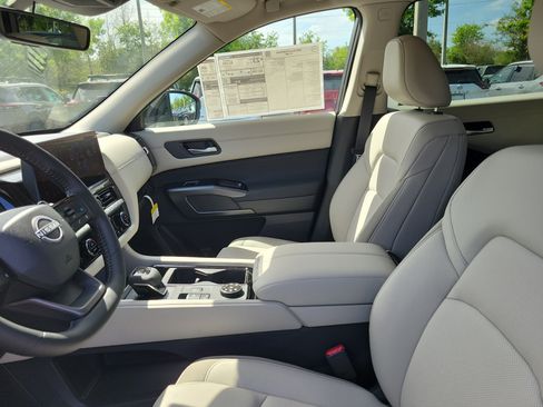 New 2026 Nissan Pathfinder SL AWD/4WD image 20