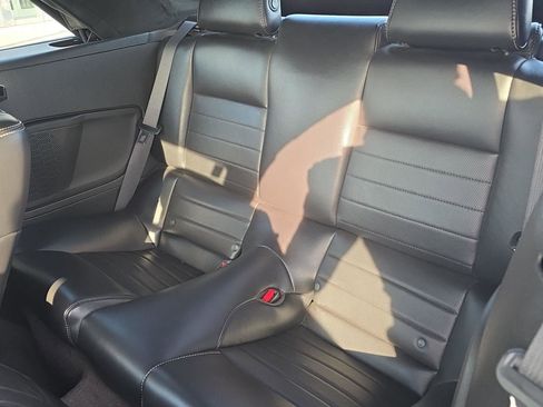 Used 2013 Ford Mustang Premium image 11